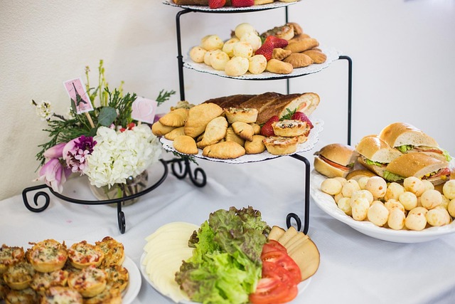 hot buffet catering trays with mains and sides