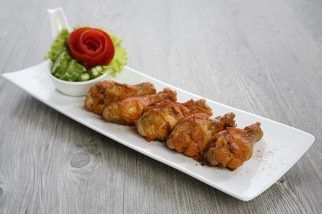 mediterranean chicken wrap with tzatziki